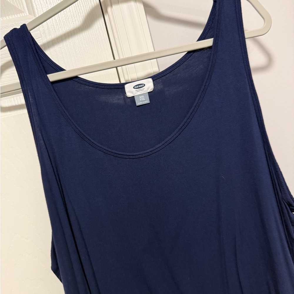 Old Navy Women's Deep Blue Tank Top - Picture 2 of 4